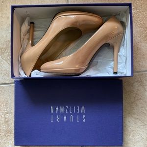 Stuart Weitzman Platswoon Pump - 8 NARROW